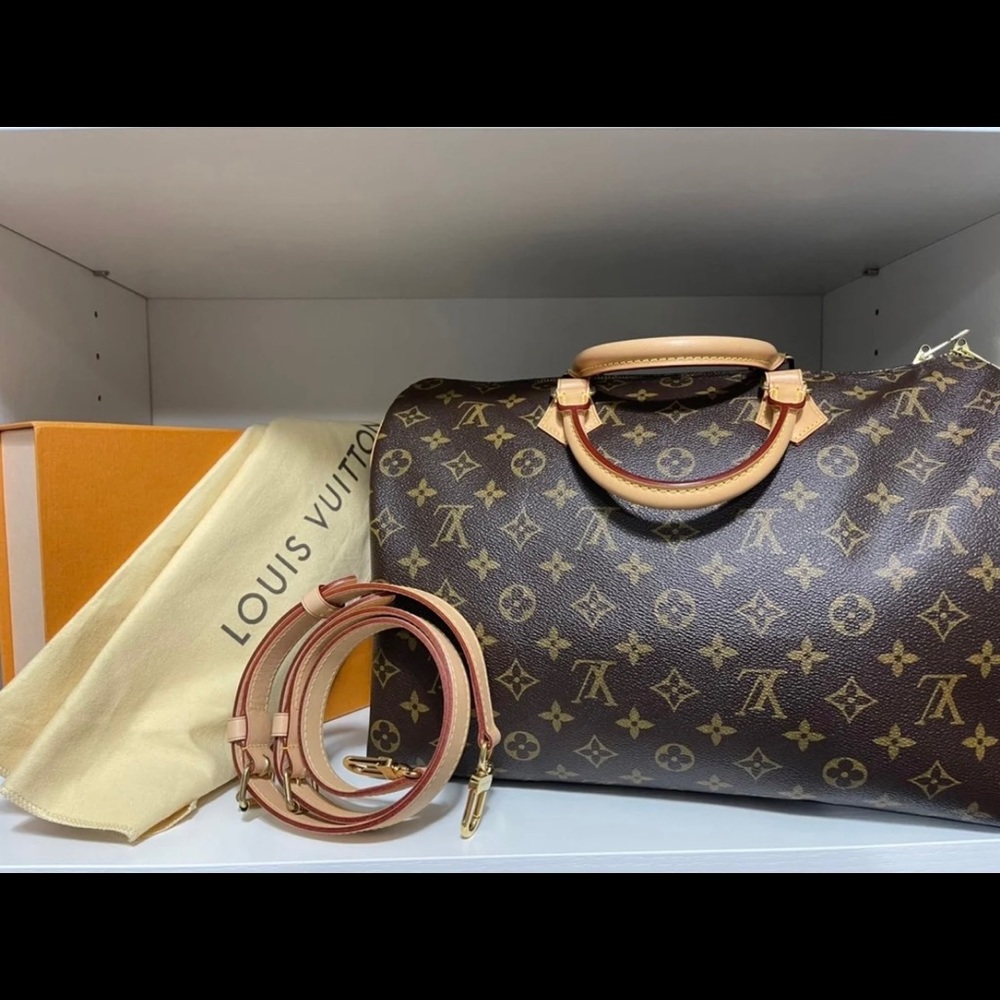 💕”SOLD”Authentic Louis Vuitton Speedy 35B